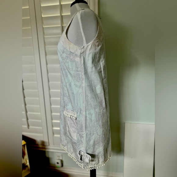 Lilly Pulitzer shift dress - Picture 5 of 10